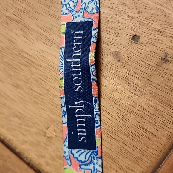 Simply Southern lanyard - Picture 2 of 8